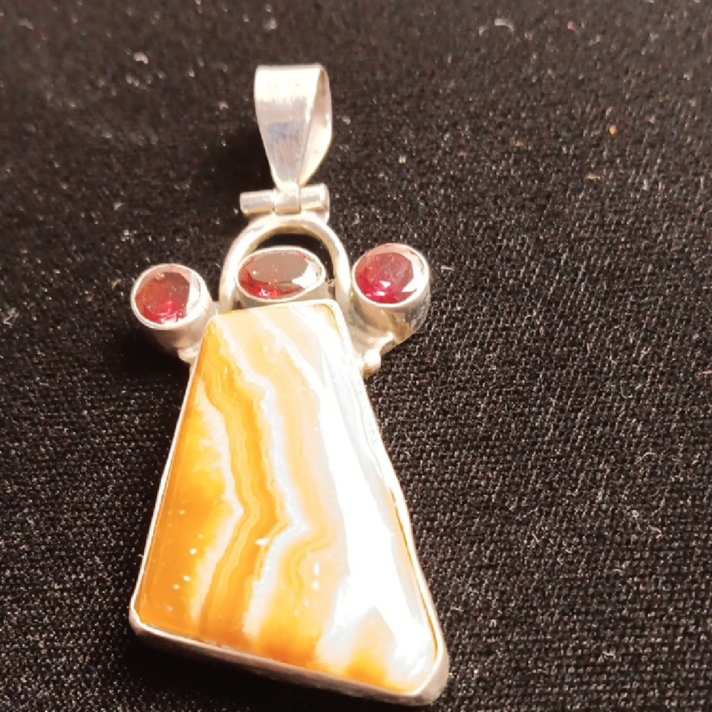 Elegant Silver Necklace with Yellow and Red Stones